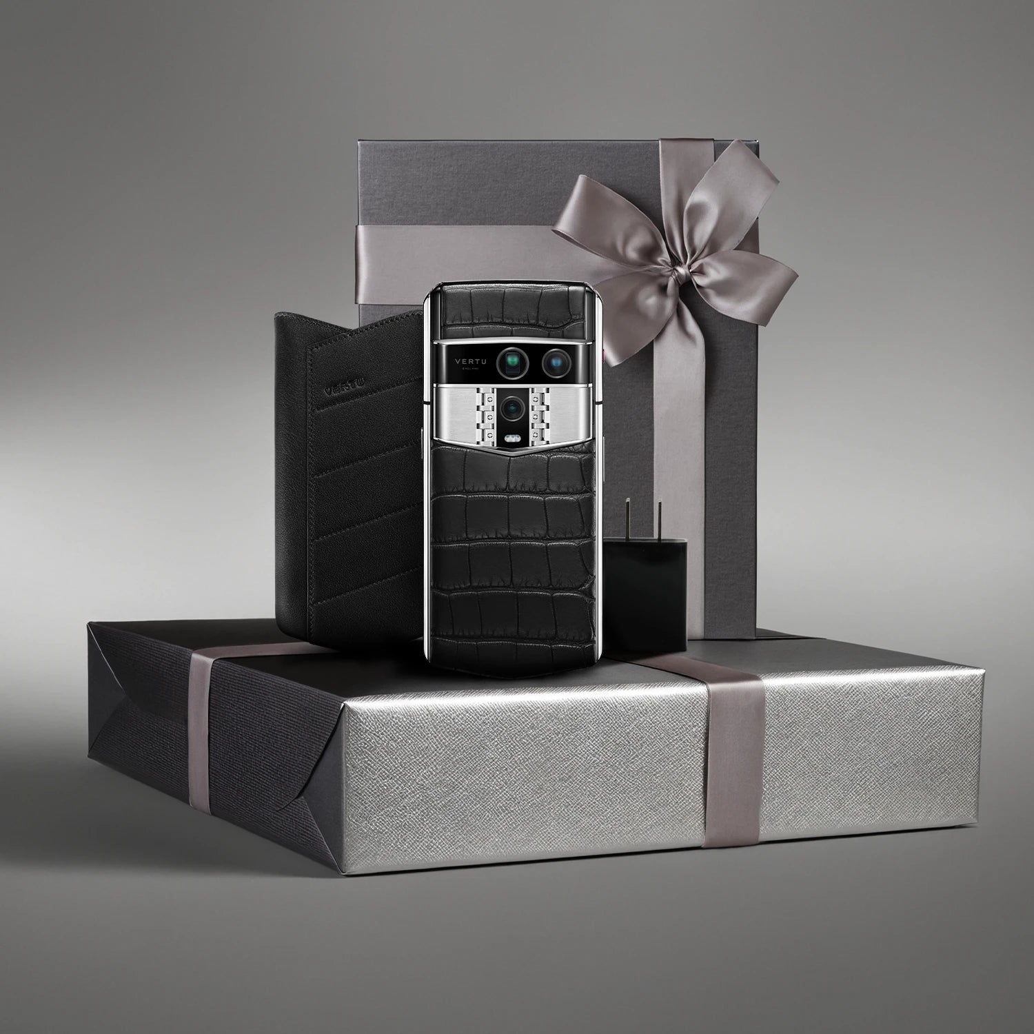 Agent Q Alligator Collector’s Edition